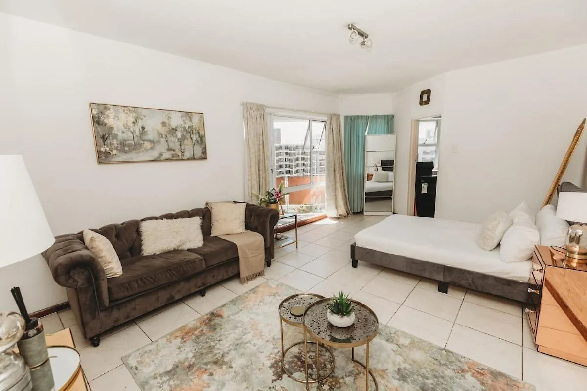 Apartment Studio Apartment-Kloof Street Cape Town