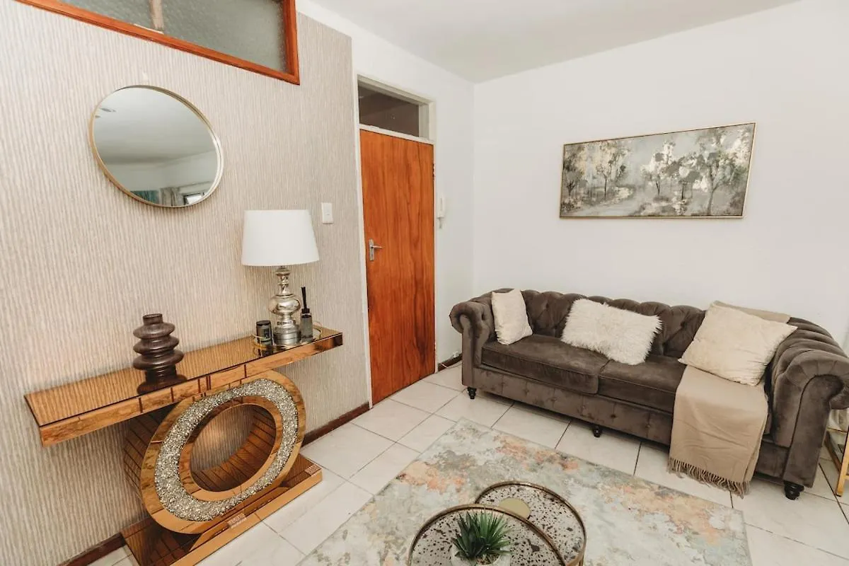 Studio Apartment-Kloof Street Cape Town 0*,  South Africa